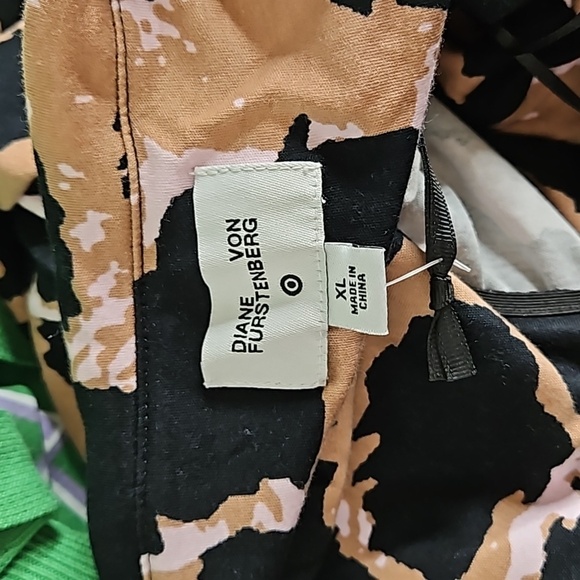 DVF for Target NWT Women’s Halter Leopard Jumpsuit Size XL - Picture 6 of 8